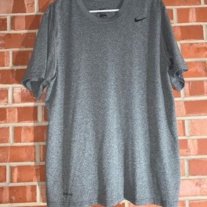 Nike drifit tshirt